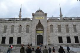 995567_417899421670444_107198943_n